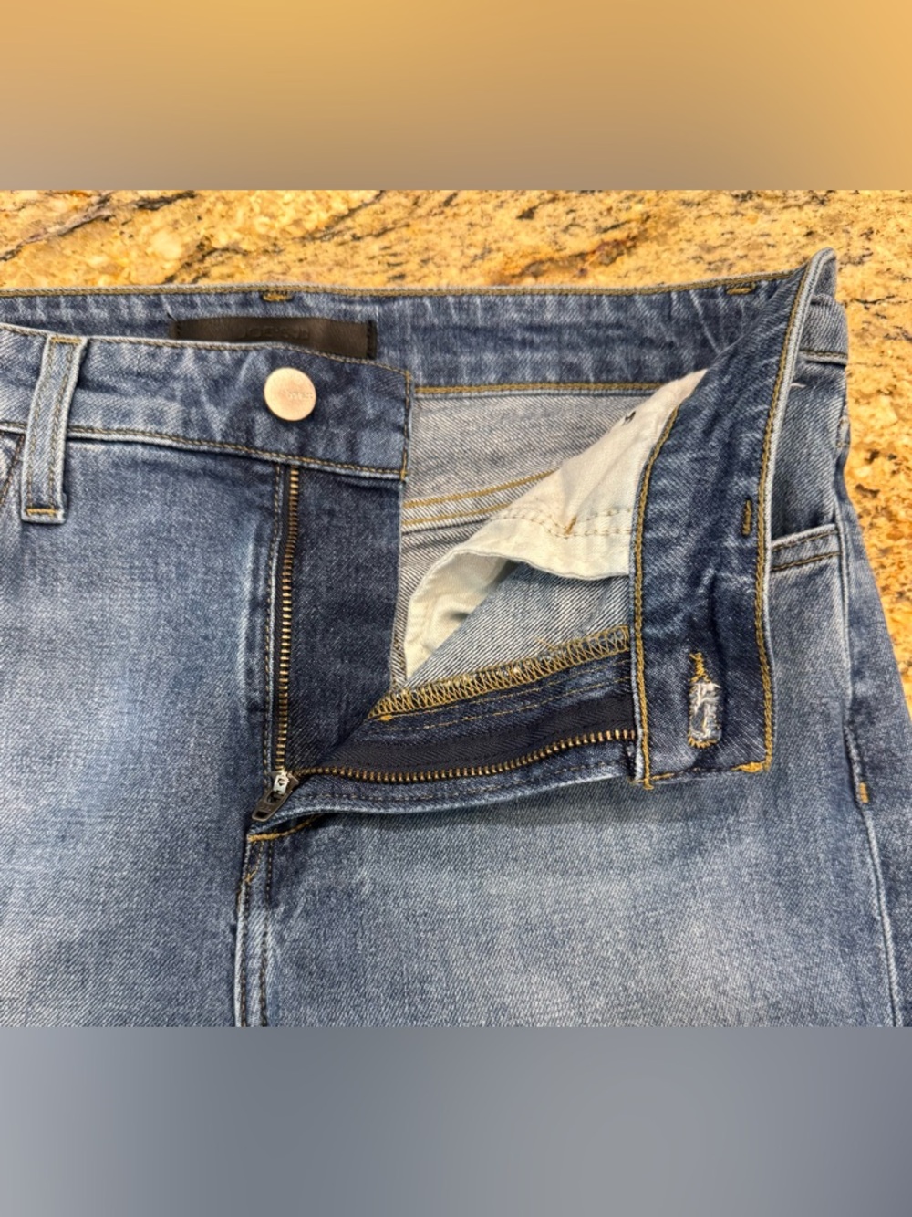 Joe's The Scout Distressed Ankle Mid Rise Slim Tomboy Crop Jeans Size 27 Denim - Picture 5 of 9